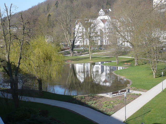 Interssierte Teilnehmer lauschen den Vorträgen